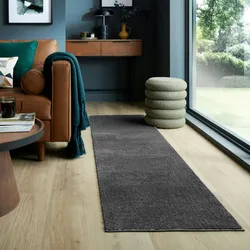 Kadima Design Samtweicher Teppich `Tummel` – 100% Recycelt – Strapazierfähig & Umweltfreundlich. Farbe: Anthrazit, 60x230 cm