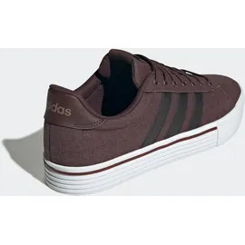 adidas Daily 4.0 Shadow Brown/Core Black/Cloud White 44 2/3
