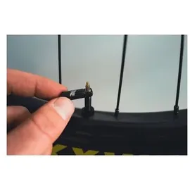 title mtb MTB Tubeless Ventil 44 mm 1 Paar / Rot