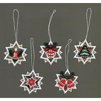Stickereien Plauen Dekohänger STICKEREIEN PLAUEN "Sterne" Gr. 1, bunt (goldfarben, rot, grün), B:5cm H:5cm, Polyester, Dekohänger, Baumbehang "Sterne", aus Spitze