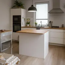 Dmora - Kücheninsel Emmanuel, Mehrzweckschrank, Küchenzeile Schrank, Zusätzlicher Tisch, 100% Made in Italy, 125 x 90 x 90 cm, glänzendes Weiß und Eiche