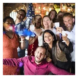 Relaxdays Weingläser Kunststoff 12er Set, bruchfest, BPA-frei, Mehrweg Cocktailgläser, Camping Kunststoffgläser, weiß