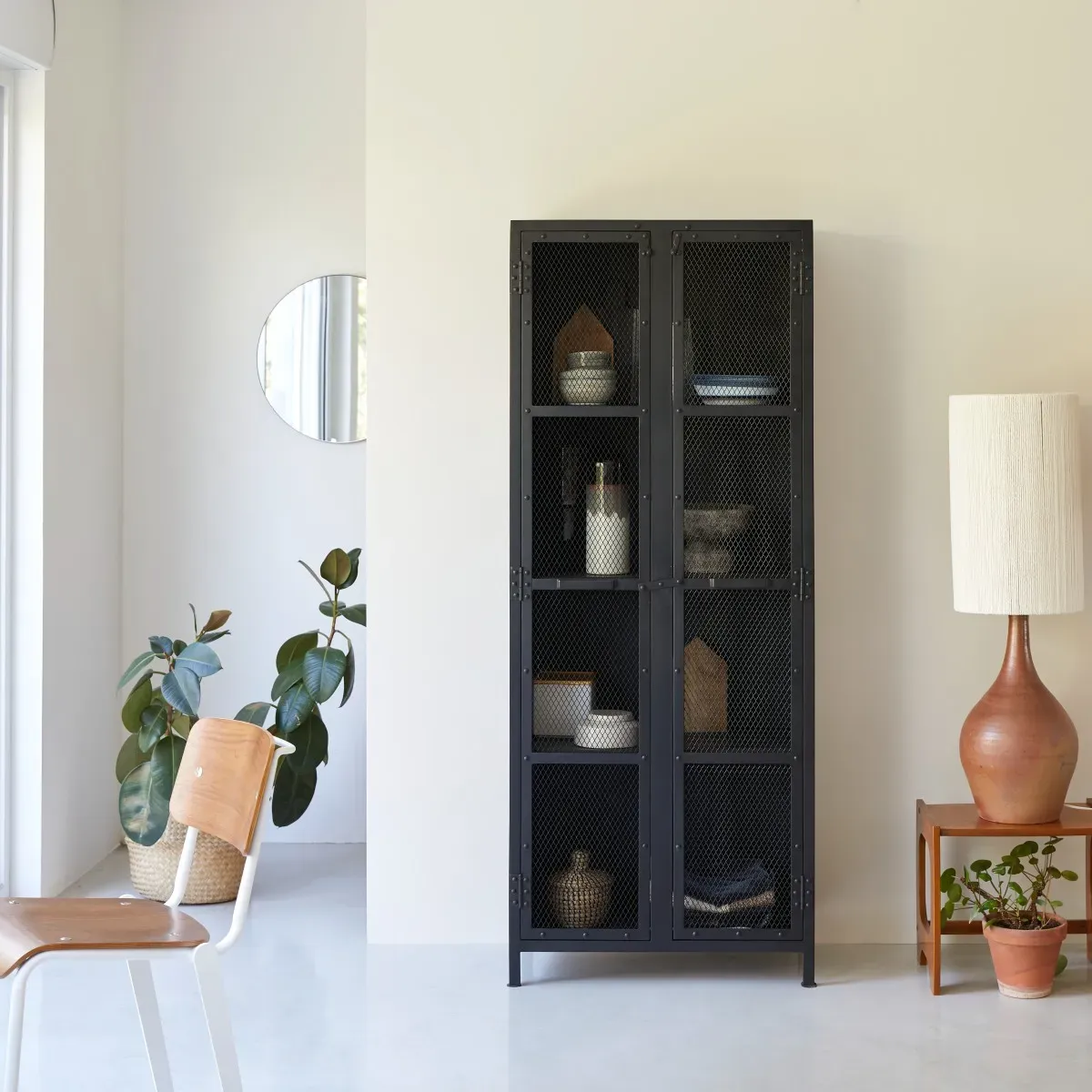 Geschirrschrank Vitrine industrieller Stil 70 cm breit Metall Loftstil