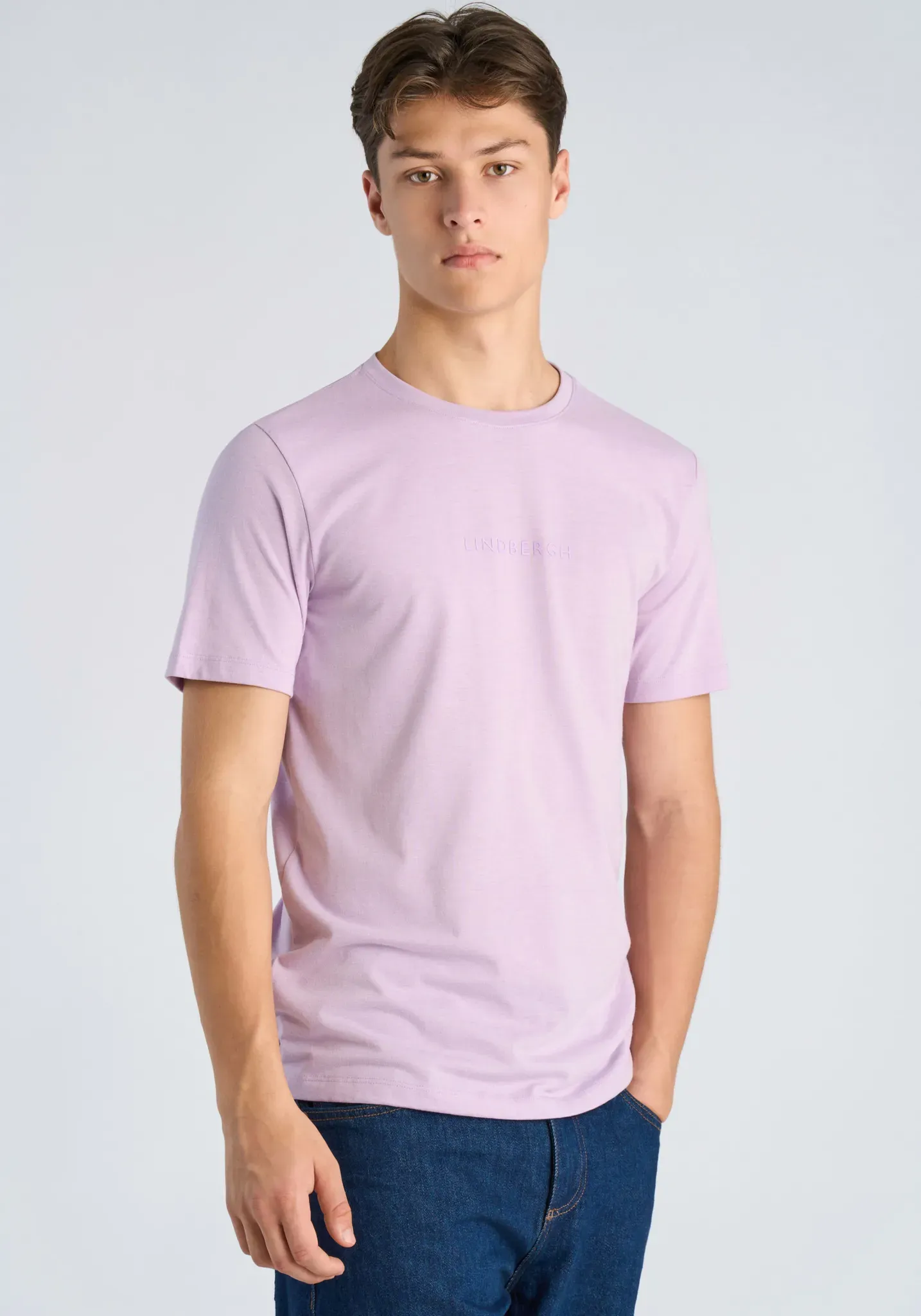 Kurzarmshirt LINDBERGH, Herren, Gr. XXL, rosa (lavender mel), Single Jersey, Obermaterial: 100% Baumwolle. Futter: 65% Polyester, 35% Baumwolle. Wattierung: 60% Baumwolle, 40% Polyester, unifarben, normal hüftbedeckend, Rundhals, abgesteppte Kante, Shirts, Sommershirt mit LINDBERGH-Print