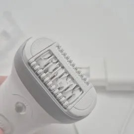 Braun Silk-épil 7 7-011 Weiß/Silber