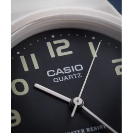 Casio Collection Resin 34,9 mm MQ-24UC-8BEF