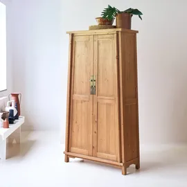 Tikamoon Schrank Yuki aus massivem recycelten Pinienholz