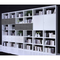 Toro Bücherwand