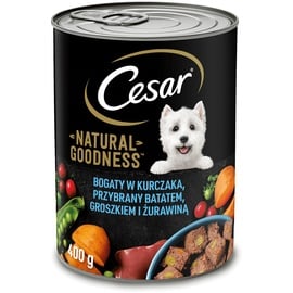 Cesar Natural Goodness in Terrine reich an Huhn mit Süßkartoffeln, Erbsen und Preiselbeeren