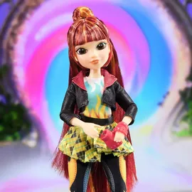 Spin Master UCA Fashion Doll - Valentina