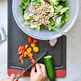 Westmark Schneidbrett, 36,5 x 25 cm, schwarz/rot