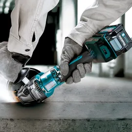 Makita GA023GM206 Akku-Winkelschleifer 125 mm inkl. 2 x 4,0 Ah Akku + Schnellladegerät im MAKPAC + Side-Kick