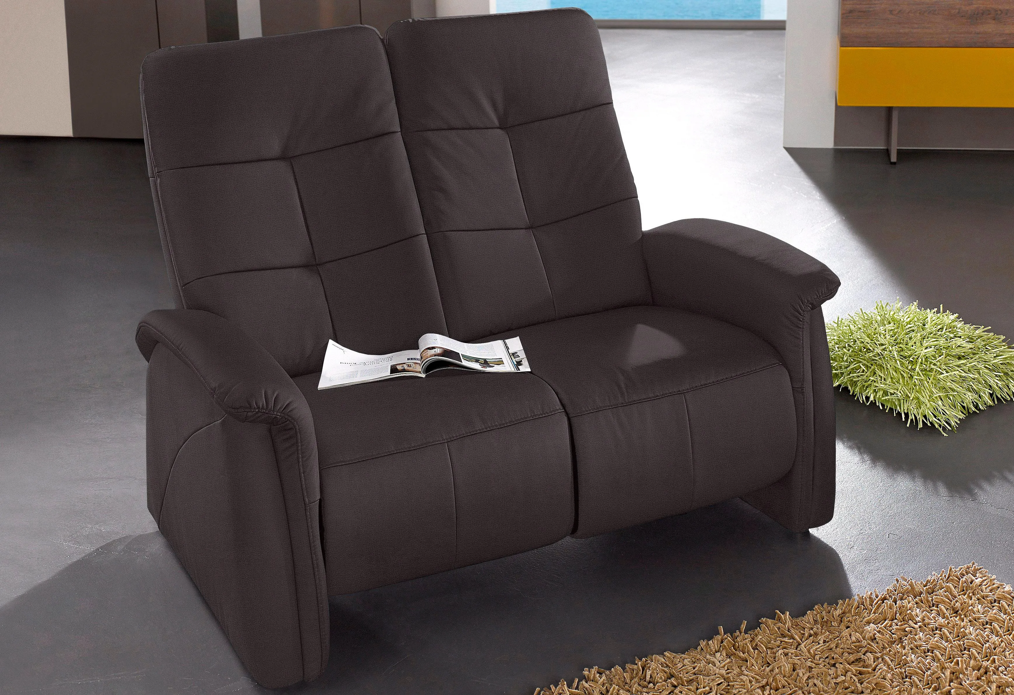 Sofa EXXPO - SOFA FASHION "Tivoli, Kinosofa, bequem und komfortabel durch die Relaxfunktion", braun (schwarz braun), Luxus-Microfaser Lederoptik, Relaxfunktion, Sofas, 2-Sitzer-Sofa, (2-sitzig), schmale Armlehnen