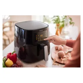 Philips Essential Airfryer XL HD9270/70