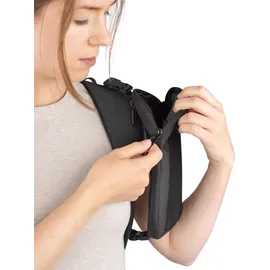 Normani Erweiterbarer Handgepäck-Rucksack mit Reisepass Brusttasche | Schwarz