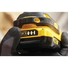 Stanley ?ranki? rinkinys Stanley SFMCK469M2-QW (SFMCD711 + SFMCF800 + SFMCG400 + SFMCS500); 2x4,0 Ah akum.