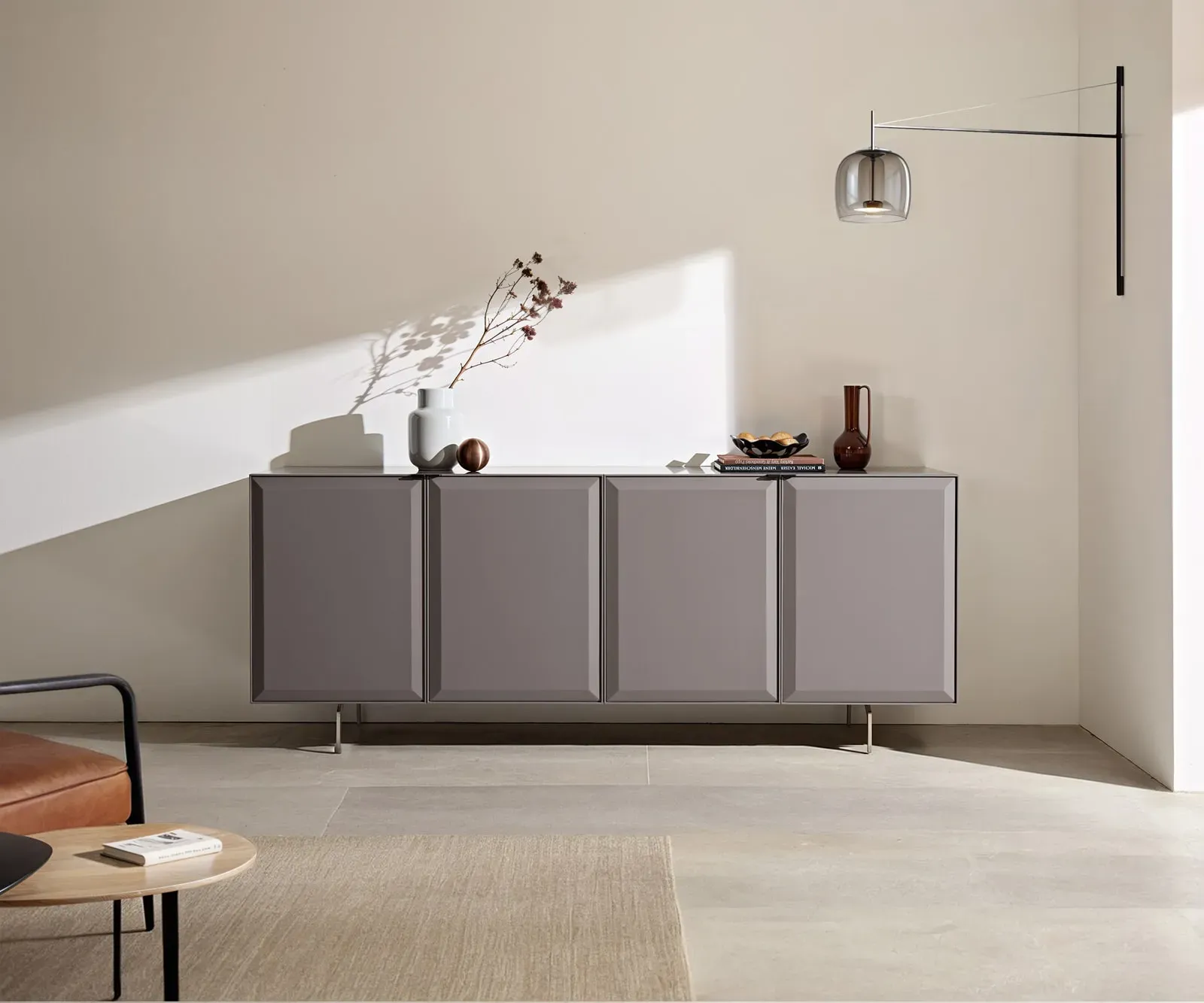 DELIFE Buffet Marellia 200 cm Gris 4 portes Pied équerre inoxydable, Buffets