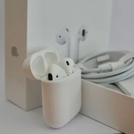 Apple AirPods (2. Generation)