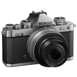 Nikon Z fc + Nikkor Z DX 16-50 mm VR silber