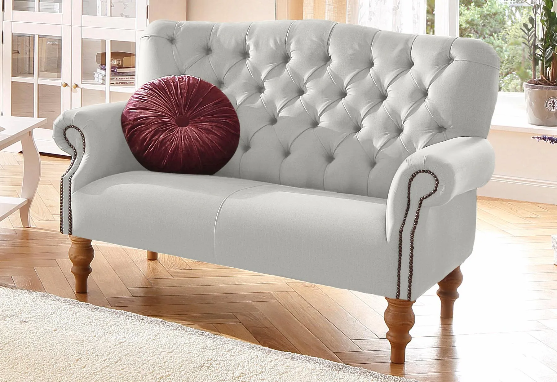 Home affaire Chesterfield-Sofa »Lord«, mit echter Chesterfield-Knopfheftung und Ziernägeln Home affaire beige