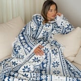 Snuggie - Decke mit Ärmeln - Fleecedecke - Fleecedecke mit Ärmeln - Extra Warm - TV-Decke - 100% Polyester - Doppelt gefüttert - Hausarbeit - 180 x 130 cm - Hoodie-Decke für Zuhause