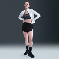 Nike Damen AeroSwift Dri-FIT ADV Mid-Rise Shorts schwarz