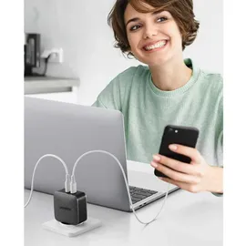 UGREEN 2xUSB-C 66W Power Delivery 3.0 Quick Charge 4.0+ Schwarz