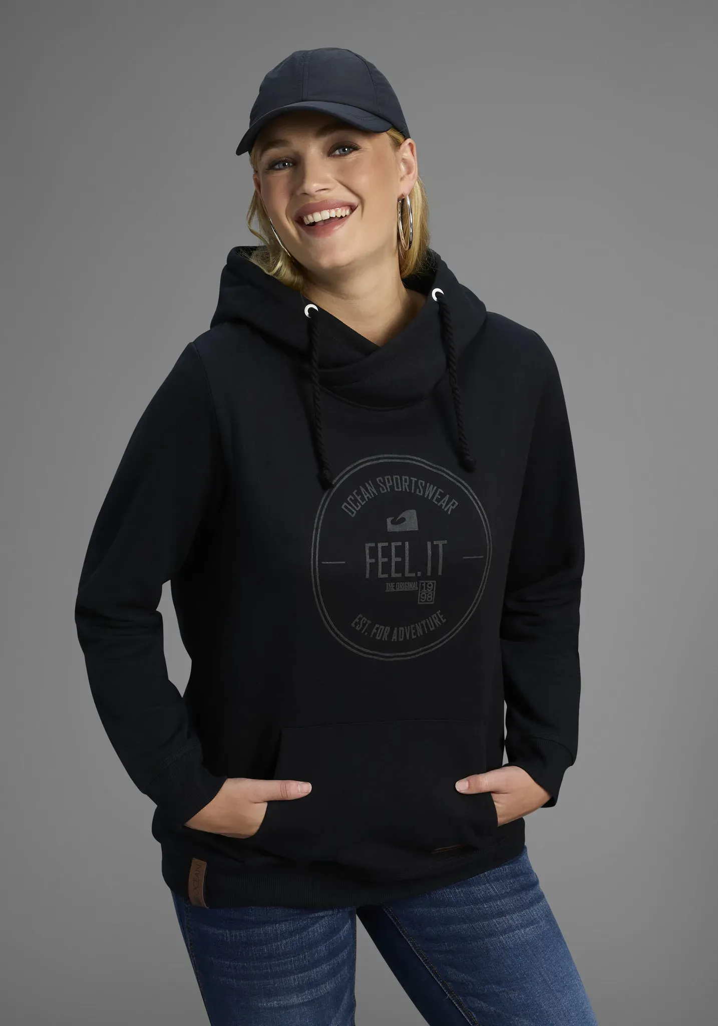 Kapuzensweatshirt OCEAN SPORTSWEAR, Damen, Gr. 52/54, schwarz, angeraute Sweatware, Obermaterial: 65% Baumwolle, 35% Polyester, unifarben, figurumspielend hüftbedeckend, Rippbündchen, Sweatshirts, Langarm, figurumspielender Schnitt, aus elastischem Material