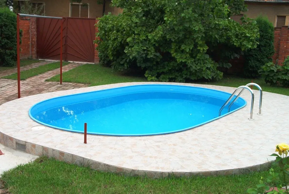 myPOOL Poolsets Premium Ovalform mit Sandfilteranlage - weiß 4,90 x 3,00 x 1,20 m