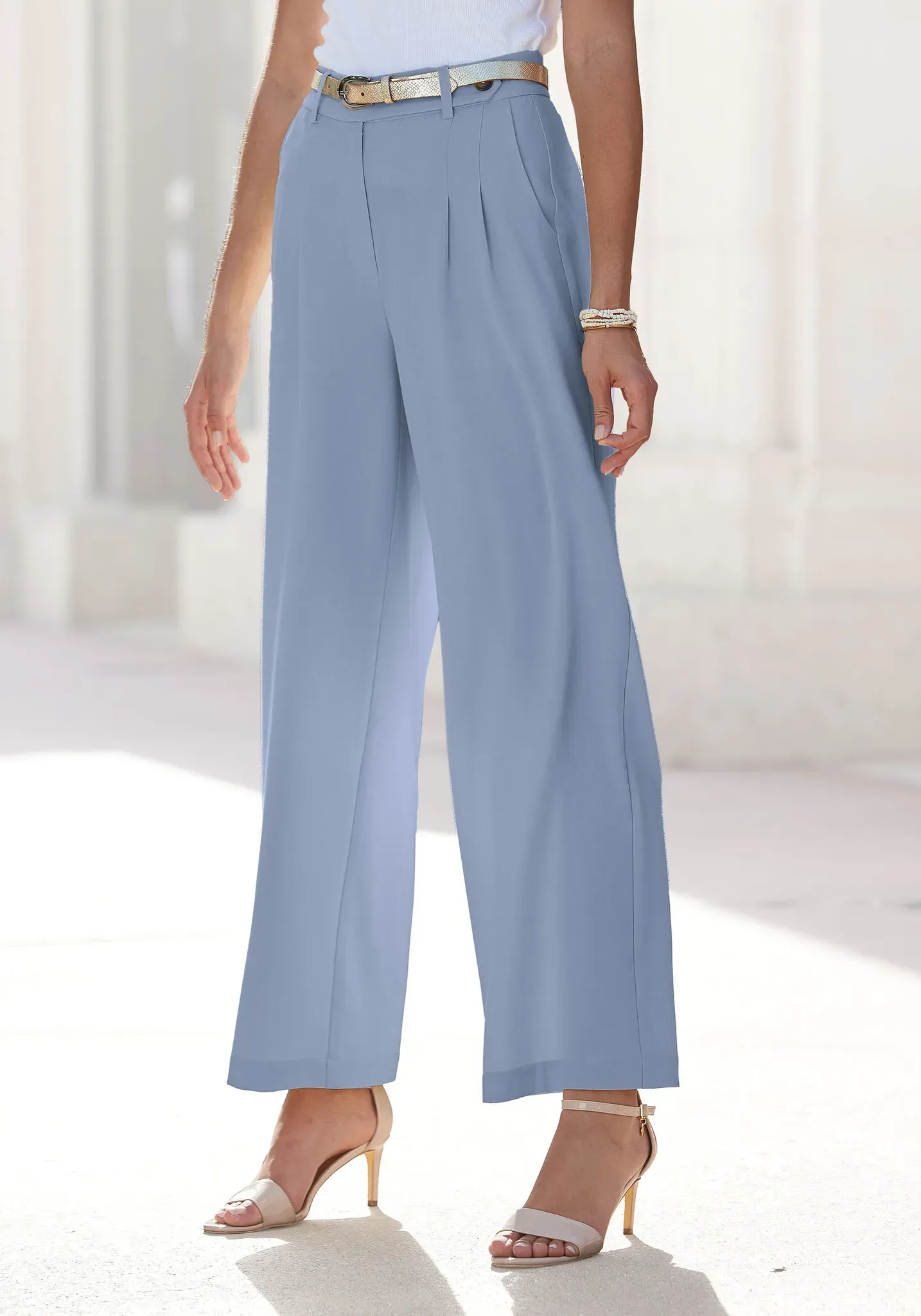 Palazzohose LASCANA, Damen, Gr. 36, N-Gr, blau (hellblau), Stoff, Obermaterial: 64% Polyester, 32% Viskose, 4% Elasthan, unifarben, figurumspielend lang, Hosen Palazzohose, im Business-Look, elegante Anzughose mit Taschen, Topseller