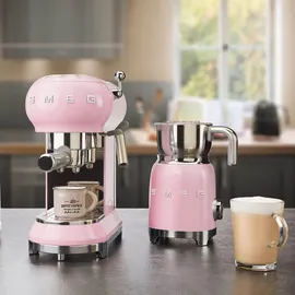 Smeg MFF11WHEU weiß