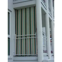 ANGERER Balkonsichtschutz, Senkrechtmarkise mit Handkurbel, Terrasse/Balkon, Montage ohne Bohren, Made in Germany, hochwertiger Stoff, UV-beständig, höhenverstellbar, wasserabweisend, 150 cm grün