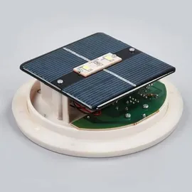 LINDBY LED-Solarlampen Lago, 3er-Set, Kugeln, Erdspieß, weiß