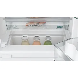 Siemens iQ500 KI22LADD0 Einbaukühlschrank (110 l, 820 mm hoch)