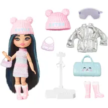 Barbie Extra Minis Reisepuppe mit Accessoires für einen winterlichen Urlaub (HPB20)