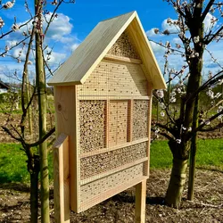 Bienenhotel XXL