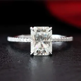 D 2,0ct 6x8mm Radiant Cut Moissanit Verlobungsring 14K Echter Test positiv