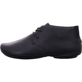 Camper Right Nina Schwarz 36