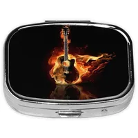 Pillendose mit Feuer-Gitarre, rechteckig, 2 Fächer, Medizin, Pillendose, tragbar, Reise-Pillendose, Medizin, Vitamin, Lebertran, niedlich, einzigartiger Geschenk-Organizer