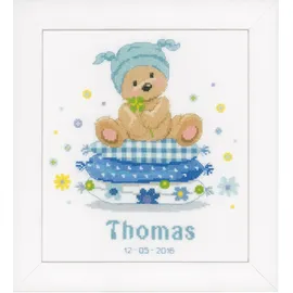 Vervaco Gezählter Kreuzstich Stickpackungen Stickset Baby Geburt Bär auf Kissen Wanddekoration Handarbeit Set für Erwachsene Kreatives Handwerk ca. 22 x 24 cm Geburt Geschenk Hausdeko