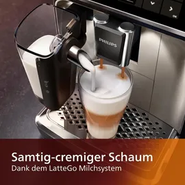 Philips 5400 Series LatteGo EP5447/90 Schwarz/Chrom