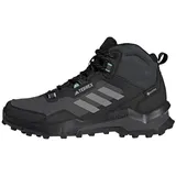 Core Black / Grey Three / Mint Ton 36