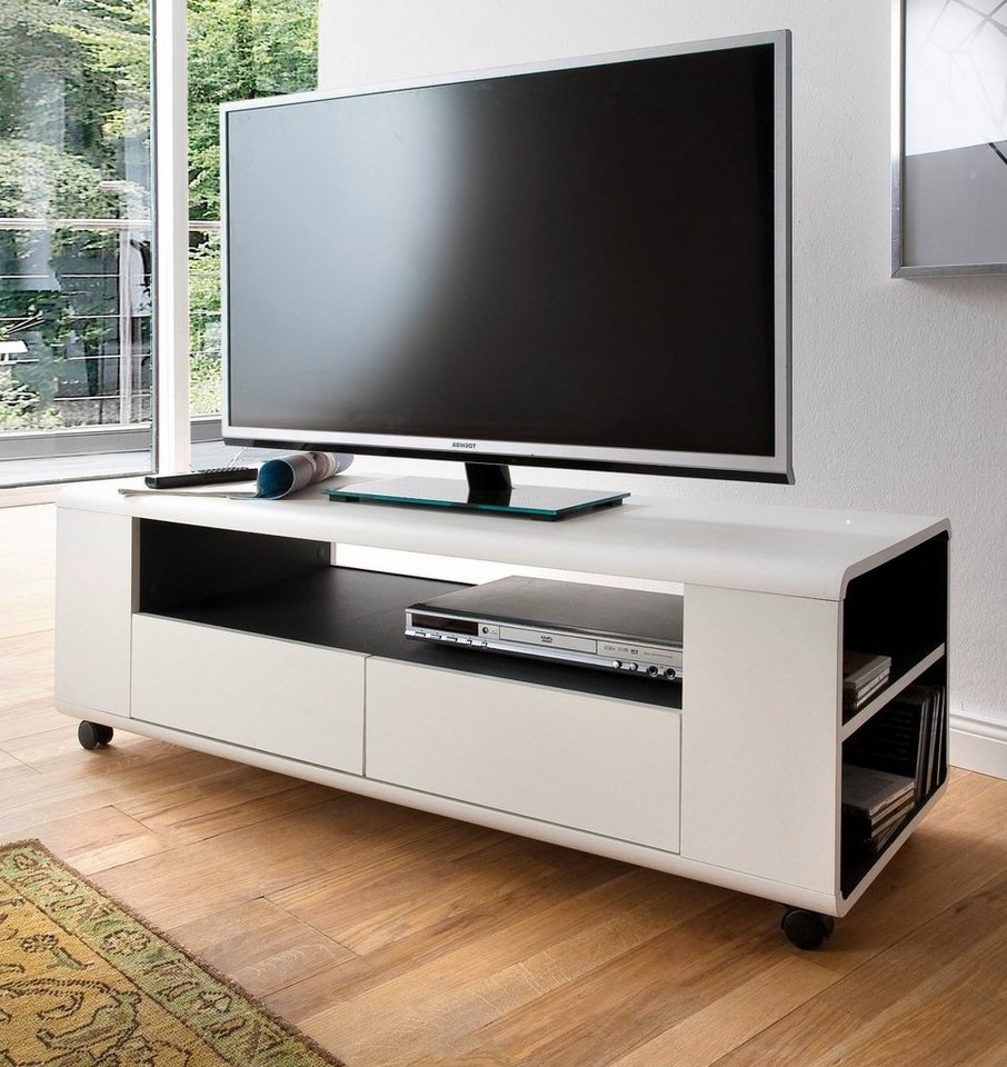 MCA furniture Lowboard Chessey (TV Unterschrank in weiß und schwarz, Breite 120 cm), auf Rollen, mit viel Stauraum weiß