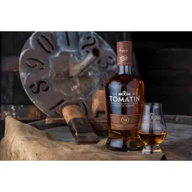 Tomatin 18 Years Old Oloroso Sherry Casks  Highland Single Malt Scotch 46% vol 0,7 l Geschenkbox