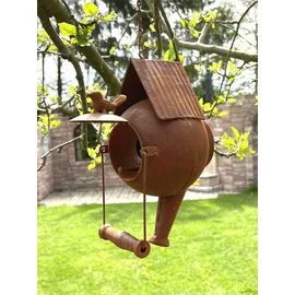 DanDiBo Ambiente Vogelhaus zum Aufhängen Edelrost Deko Rost Gießkanne Wetterfest 96422 Nistkasten Futterstation für Vögel Shabby mit Kette hängend Metallkanne Kanne Balkon