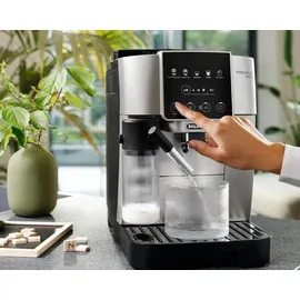 De'Longhi Magnifica Start Milk ECAM220.80.SB silber/schwarz