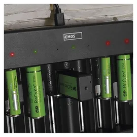 EMOS Akku-Ladegerät NiMH, NiCd für 6 Akkus, Schnell-Ladegerät 500 mA, für 1-6x AAA, AA, C, D, 9 V aufladbare Batterien, inkl. USB-C Kabel, Akkuschutz, Sicherheitsfunktionen