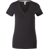 s.Oliver T-Shirt mit Label-Detail Modell 'Basic',