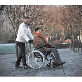 Invacare Action 2 NG Rollstuhl mit Trommelbremse silbergrau 38 cm