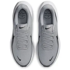 Nike Revolution 8 Sneaker, Multicolor, 48.5 EU